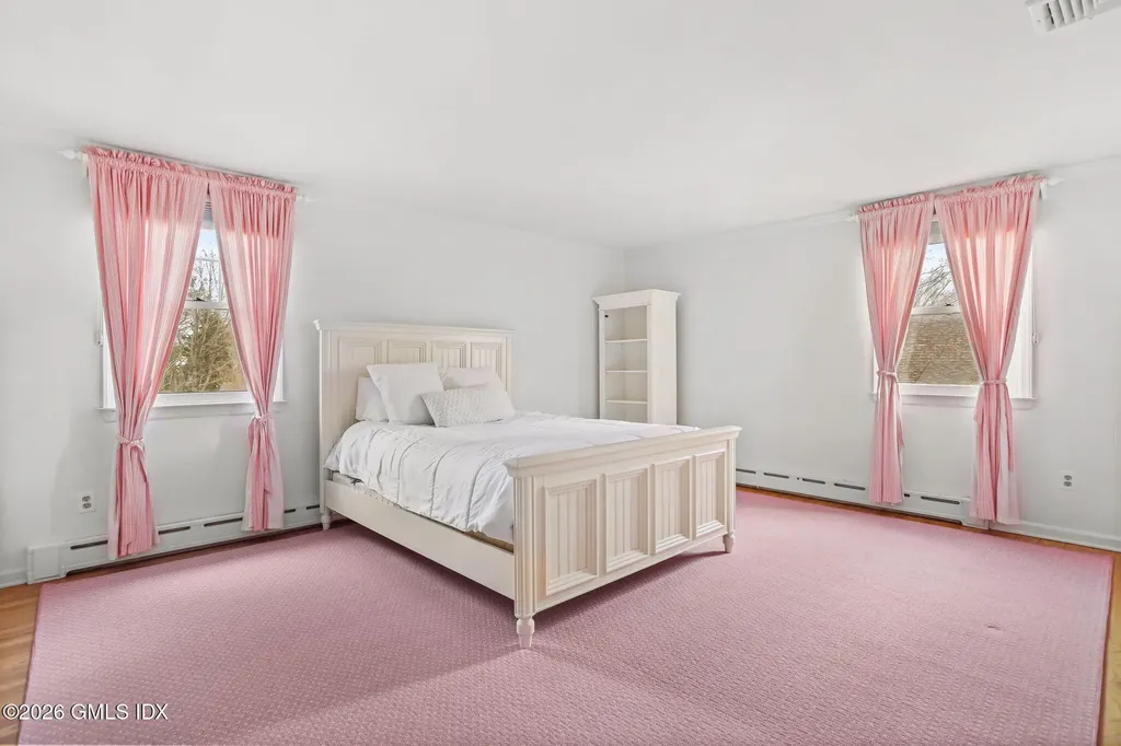 153 Lockwood Road Riverside CT 06878