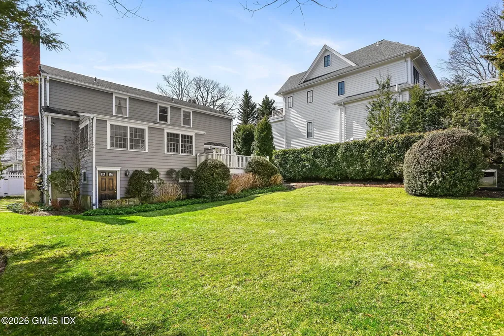 153 Lockwood Road Riverside CT 06878