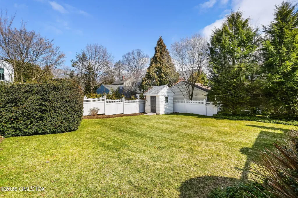 153 Lockwood Road Riverside CT 06878