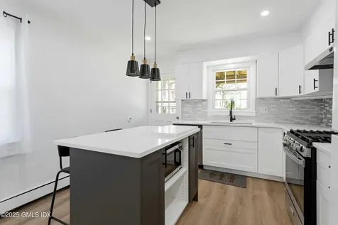 171 1/2 Henry Street Greenwich CT 06830