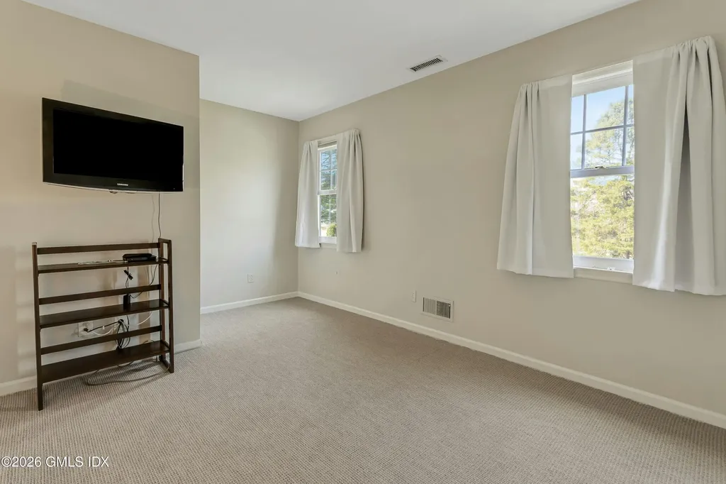 9 Tamarack Place Greenwich CT 06831