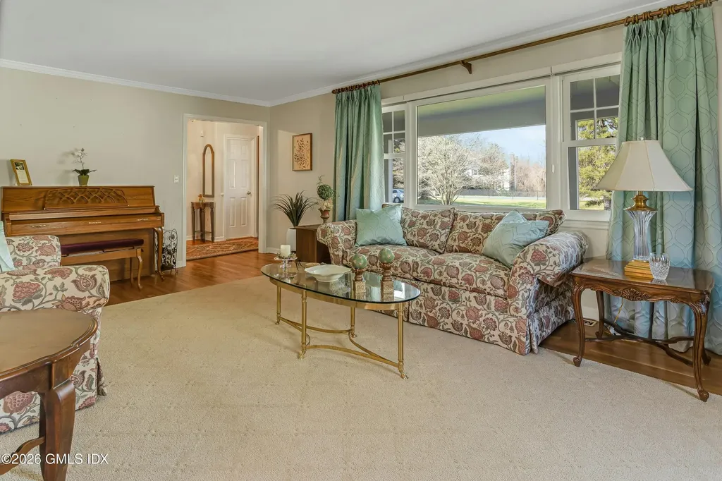 9 Tamarack Place Greenwich CT 06831