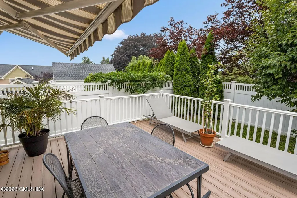 5 Wellington Place Greenwich CT 06830