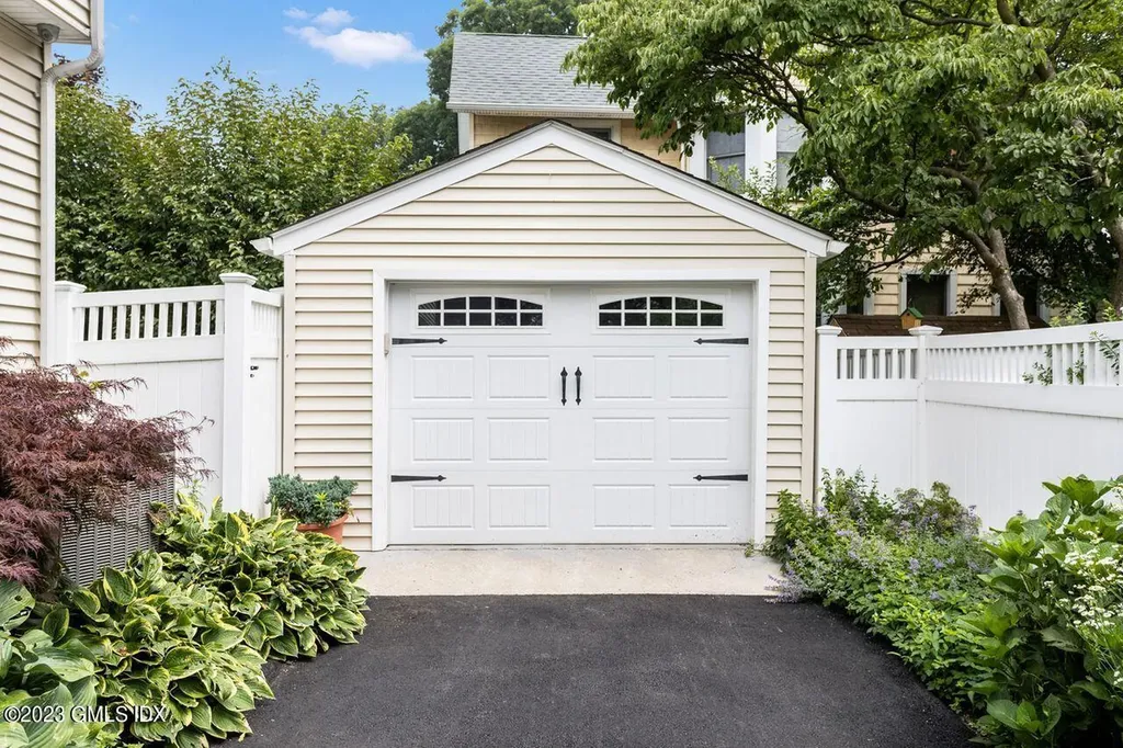 5 Wellington Place Greenwich CT 06830