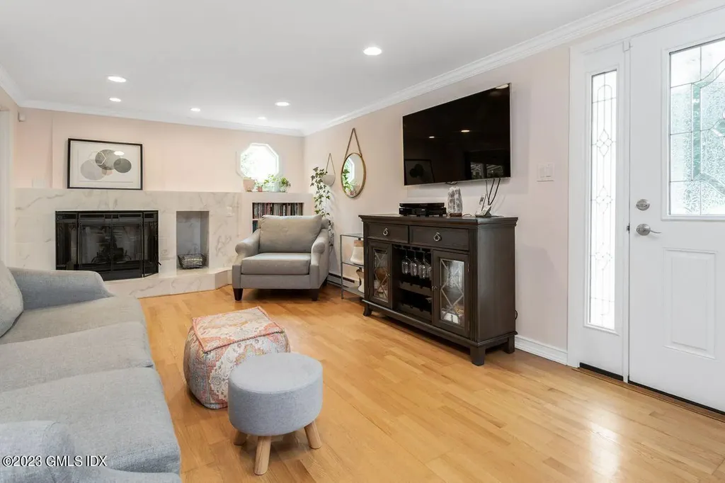 5 Wellington Place Greenwich CT 06830