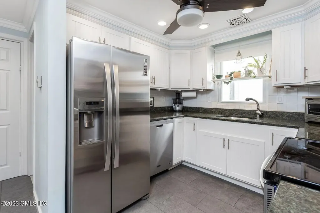 5 Wellington Place Greenwich CT 06830