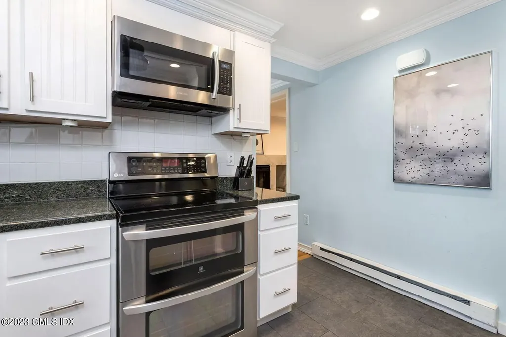 5 Wellington Place Greenwich CT 06830