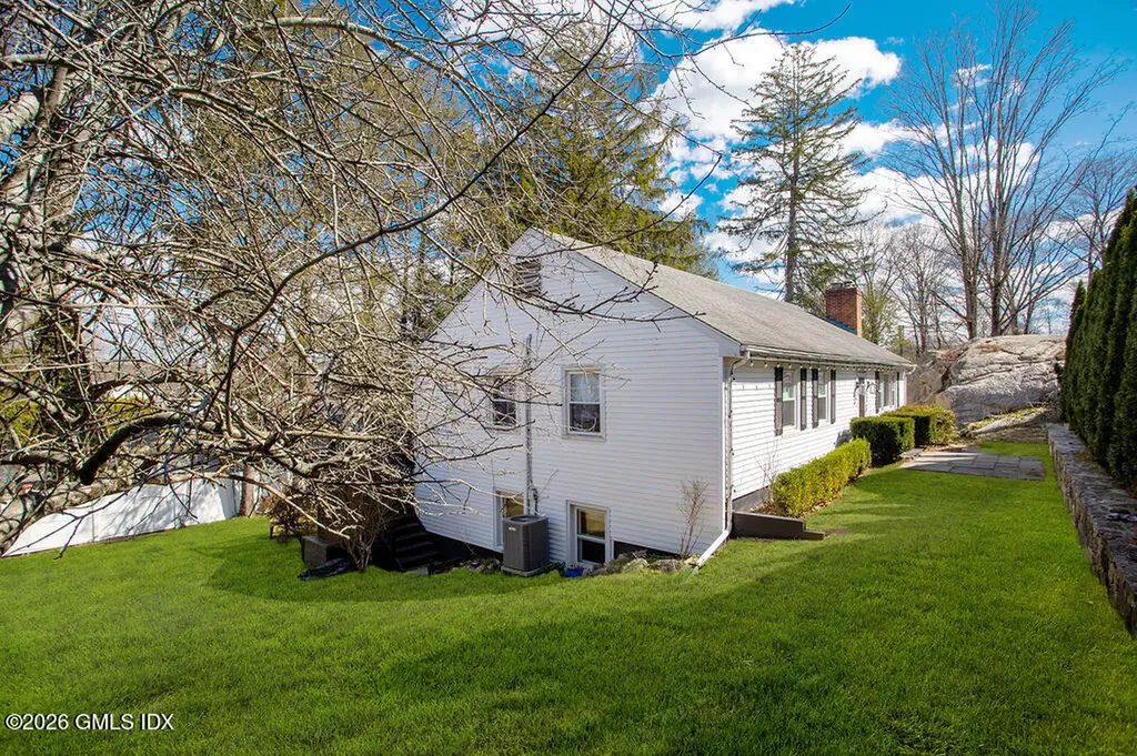 198 Valley Road Cos Cob CT 06807