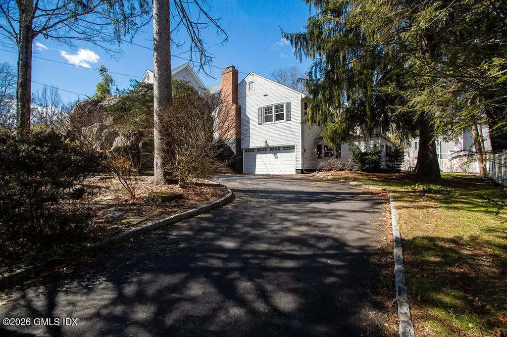 198 Valley Road Cos Cob CT 06807