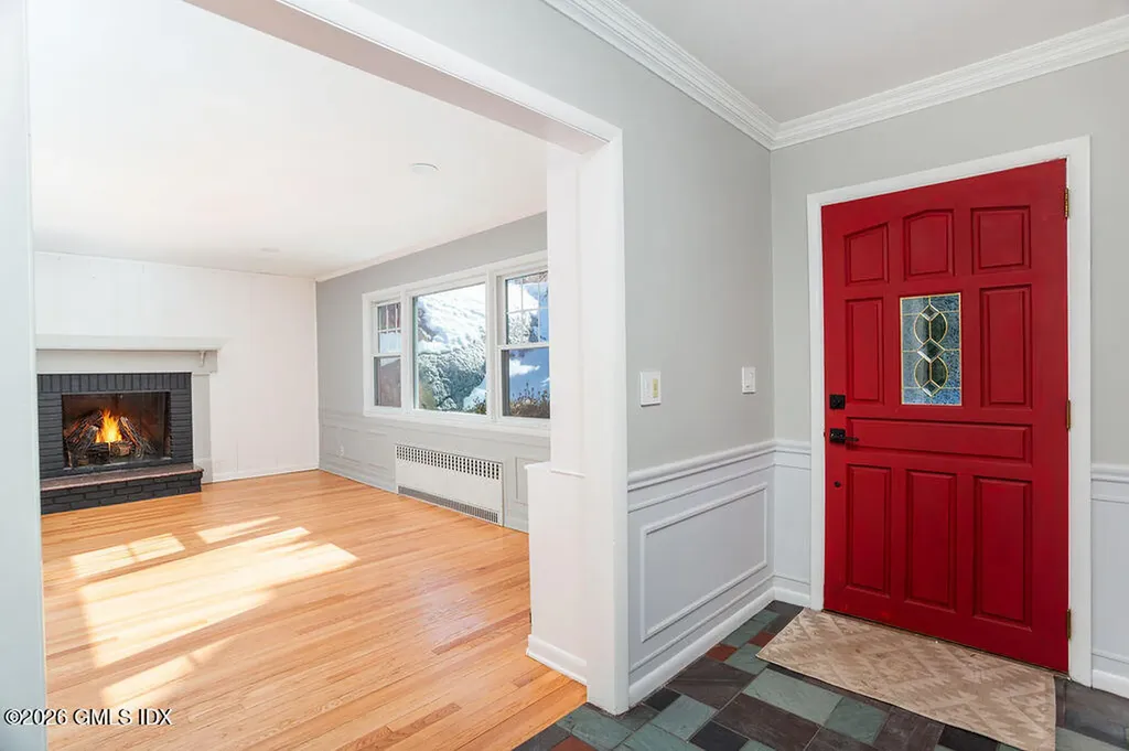 198 Valley Road Cos Cob CT 06807