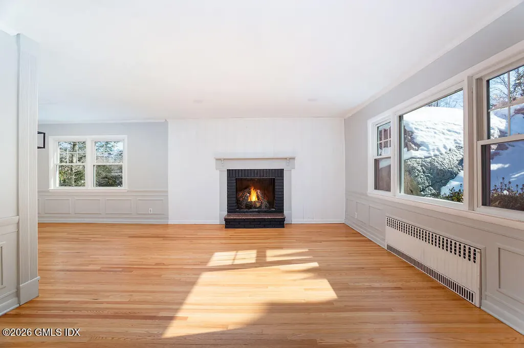 198 Valley Road Cos Cob CT 06807