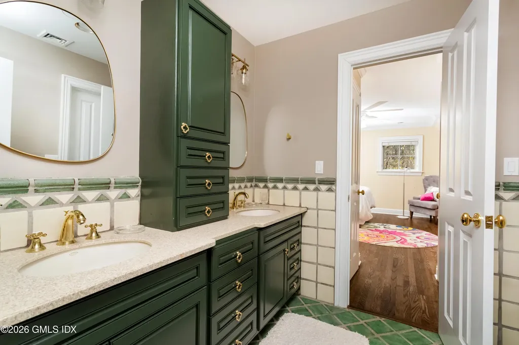125 Barn Hill Road Greenwich CT 06831