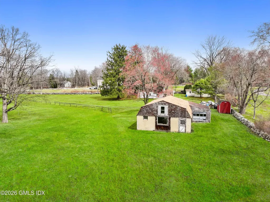 60 Locust Road Greenwich CT 06831