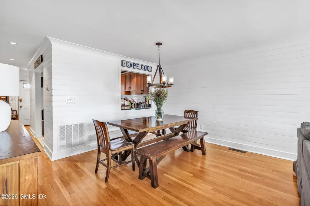 5 Glen Street Greenwich CT 06830