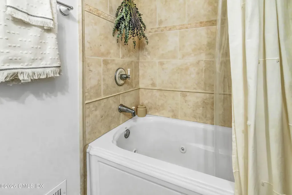 5 Glen Street Greenwich CT 06830
