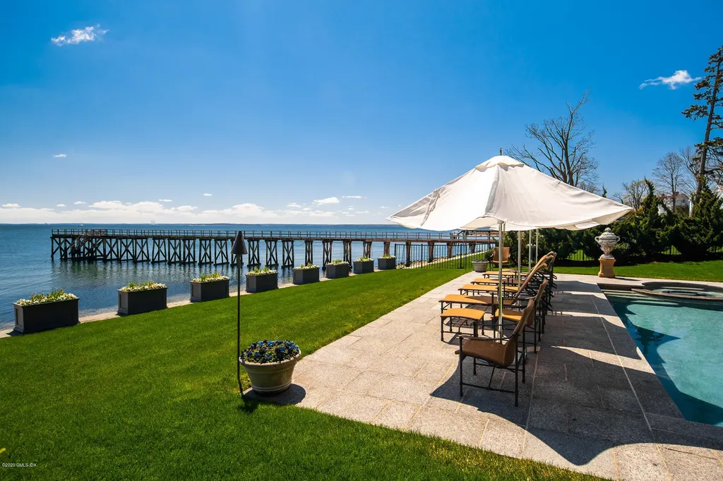 207-209 Long Neck Point Road Darien CT 06820