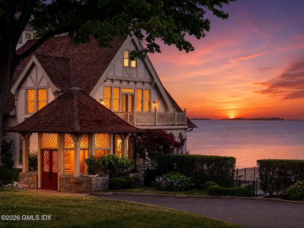 207-209 Long Neck Point Road Darien CT 06820