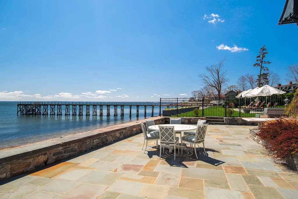 207-209 Long Neck Point Road Darien CT 06820