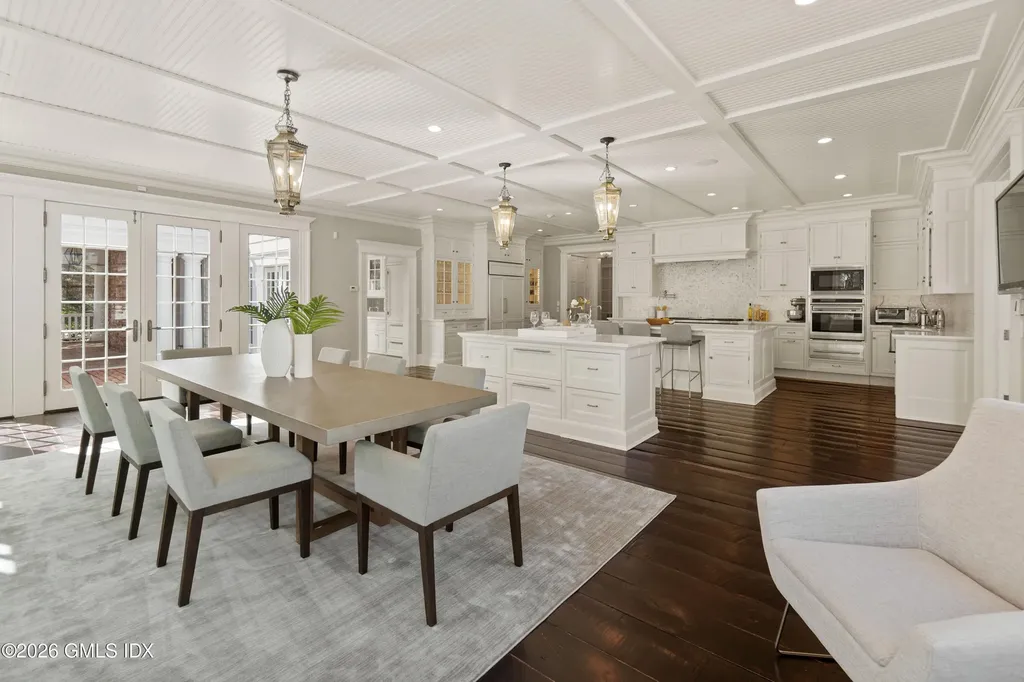 4 Cherry Blossom Lane Greenwich CT 06831