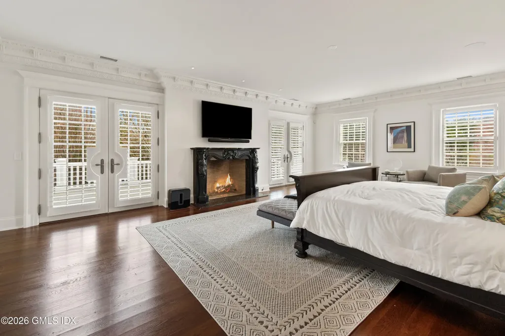 4 Cherry Blossom Lane Greenwich CT 06831