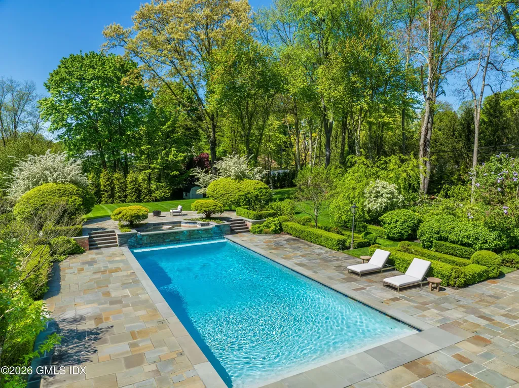 4 Cherry Blossom Lane Greenwich CT 06831