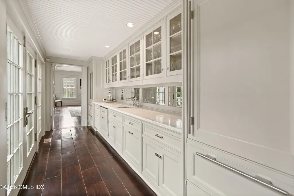4 Cherry Blossom Lane Greenwich CT 06831