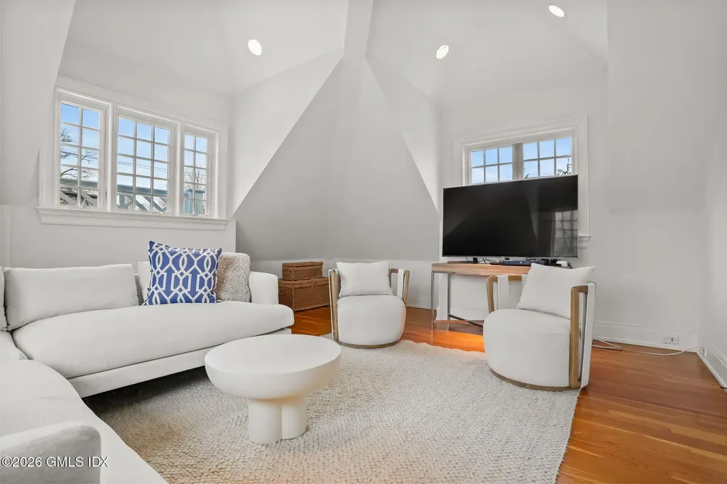 200 Shore Road Old Greenwich CT 06870