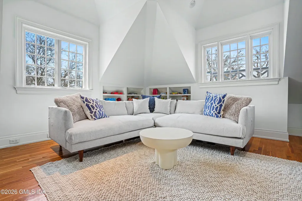 200 Shore Road Old Greenwich CT 06870
