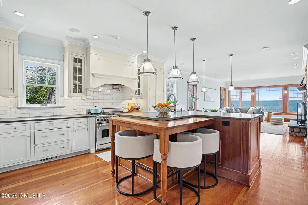 200 Shore Road Old Greenwich CT 06870