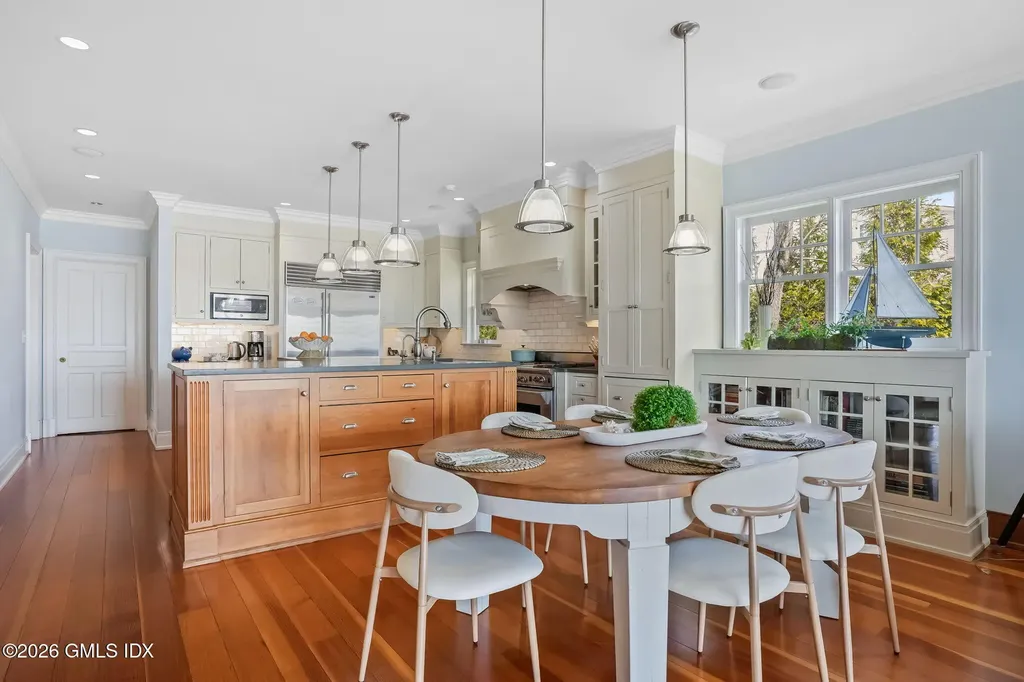 200 Shore Road Old Greenwich CT 06870