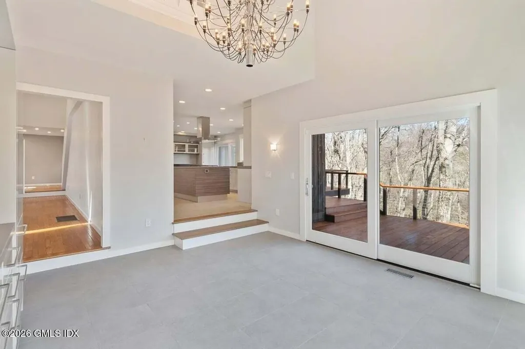 9 Patchen Lane Weston CT 06883