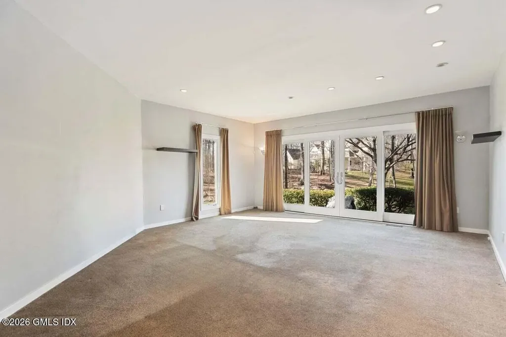 9 Patchen Lane Weston CT 06883