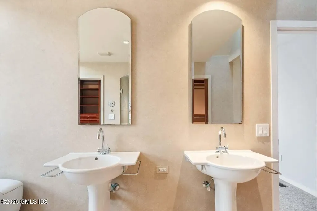 9 Patchen Lane Weston CT 06883