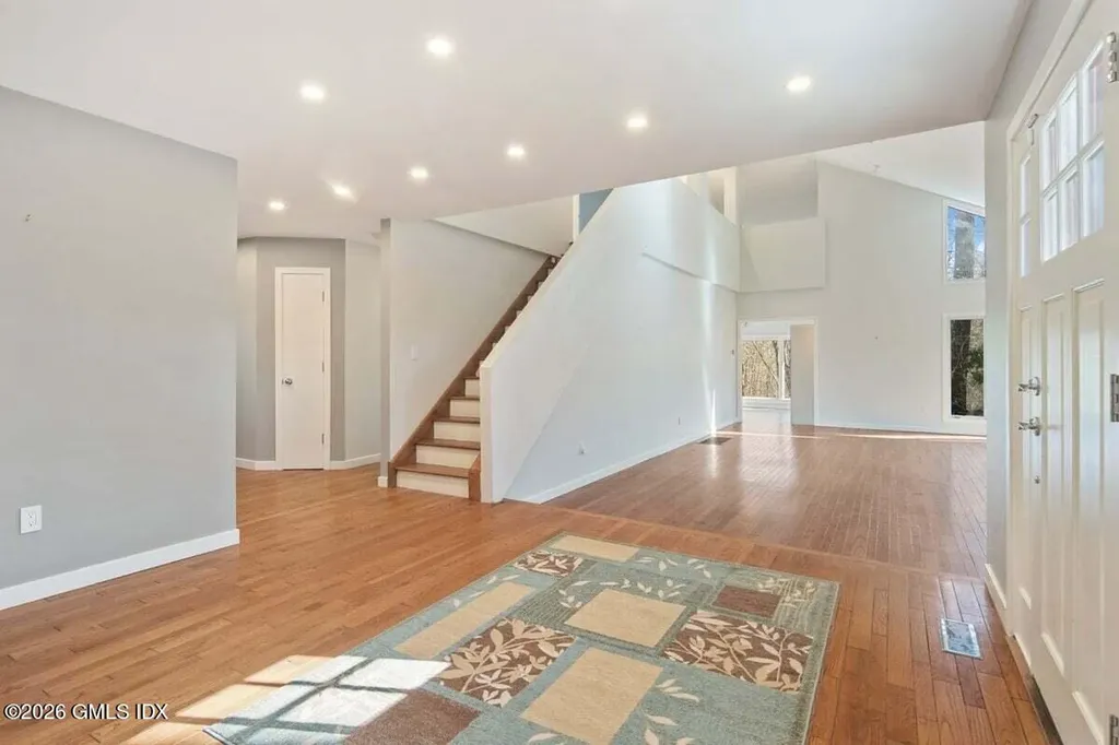 9 Patchen Lane Weston CT 06883