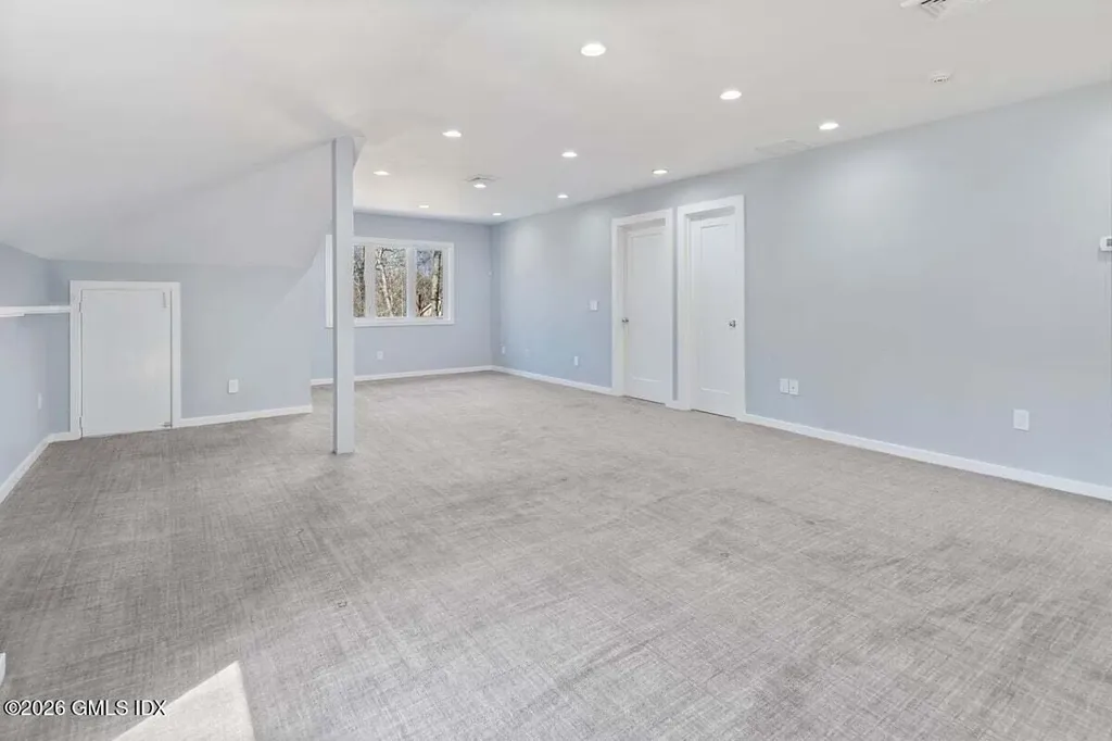 9 Patchen Lane Weston CT 06883