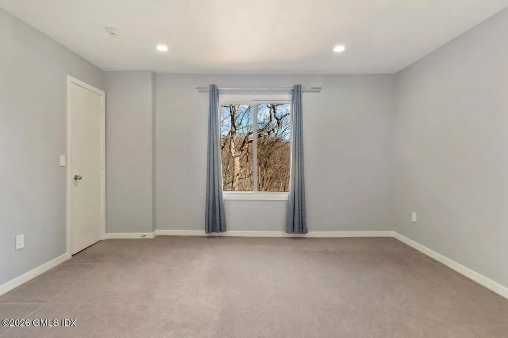 9 Patchen Lane Weston CT 06883