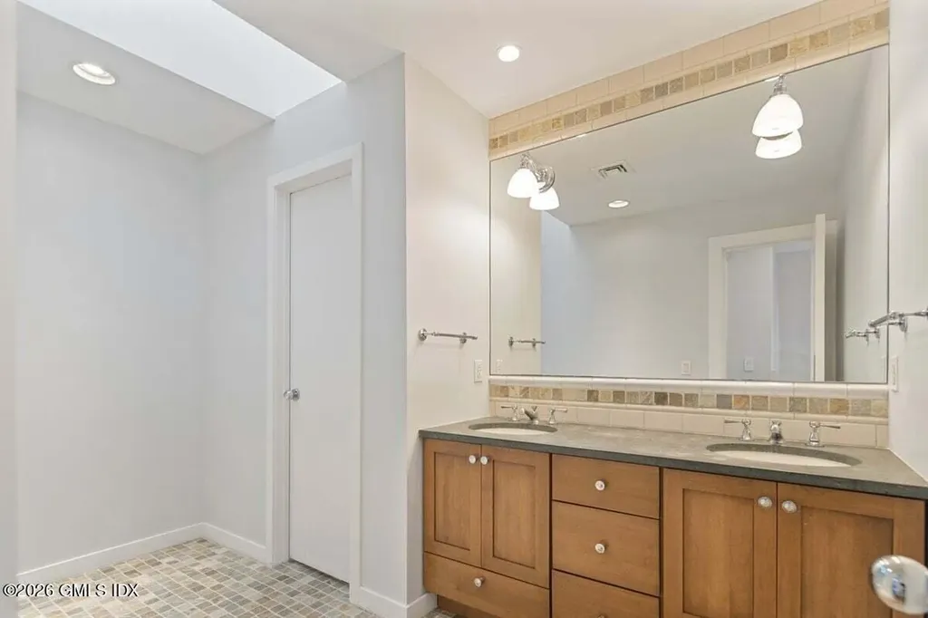 9 Patchen Lane Weston CT 06883