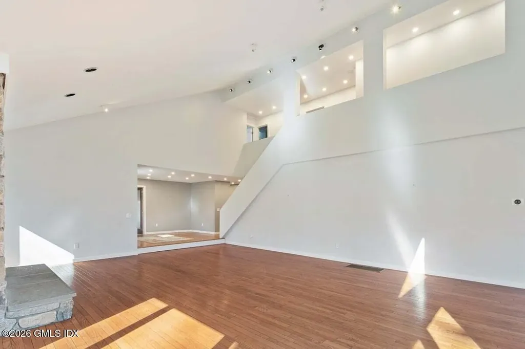 9 Patchen Lane Weston CT 06883