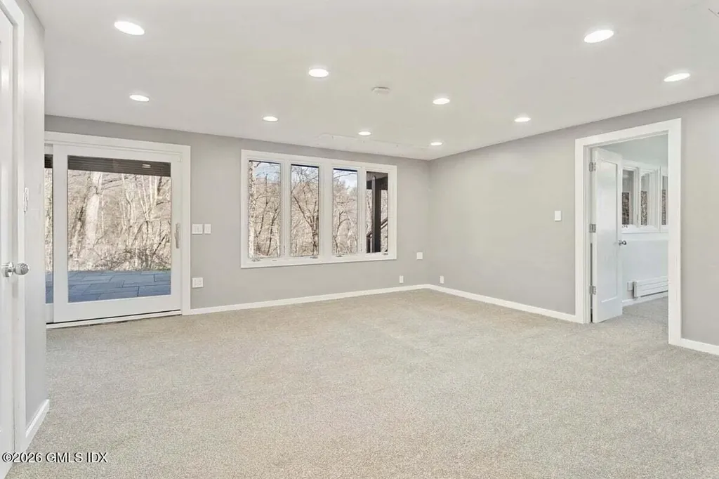9 Patchen Lane Weston CT 06883