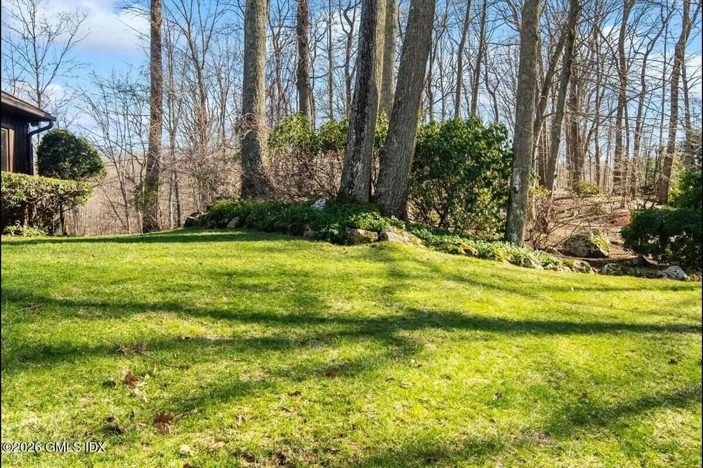 9 Patchen Lane Weston CT 06883