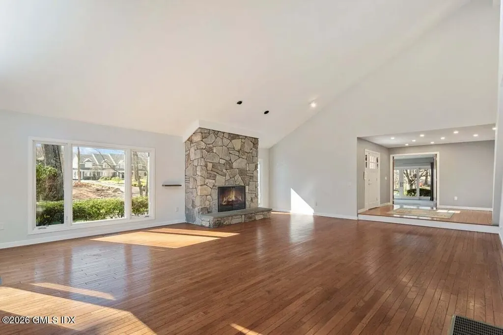 9 Patchen Lane Weston CT 06883