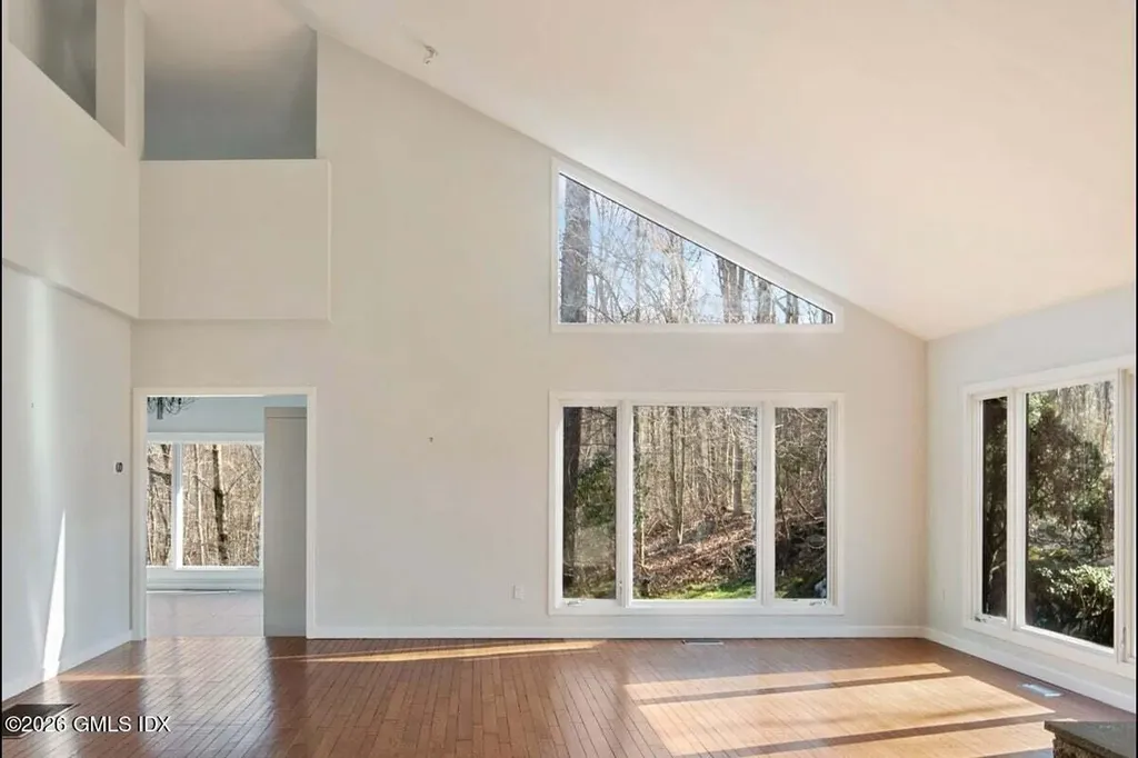 9 Patchen Lane Weston CT 06883