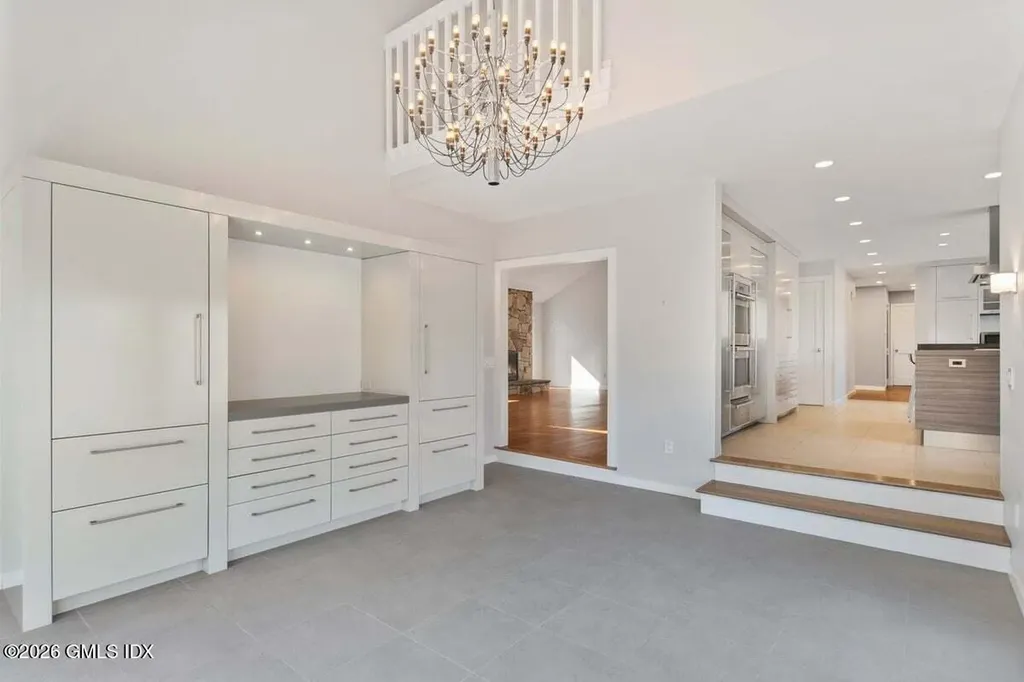 9 Patchen Lane Weston CT 06883