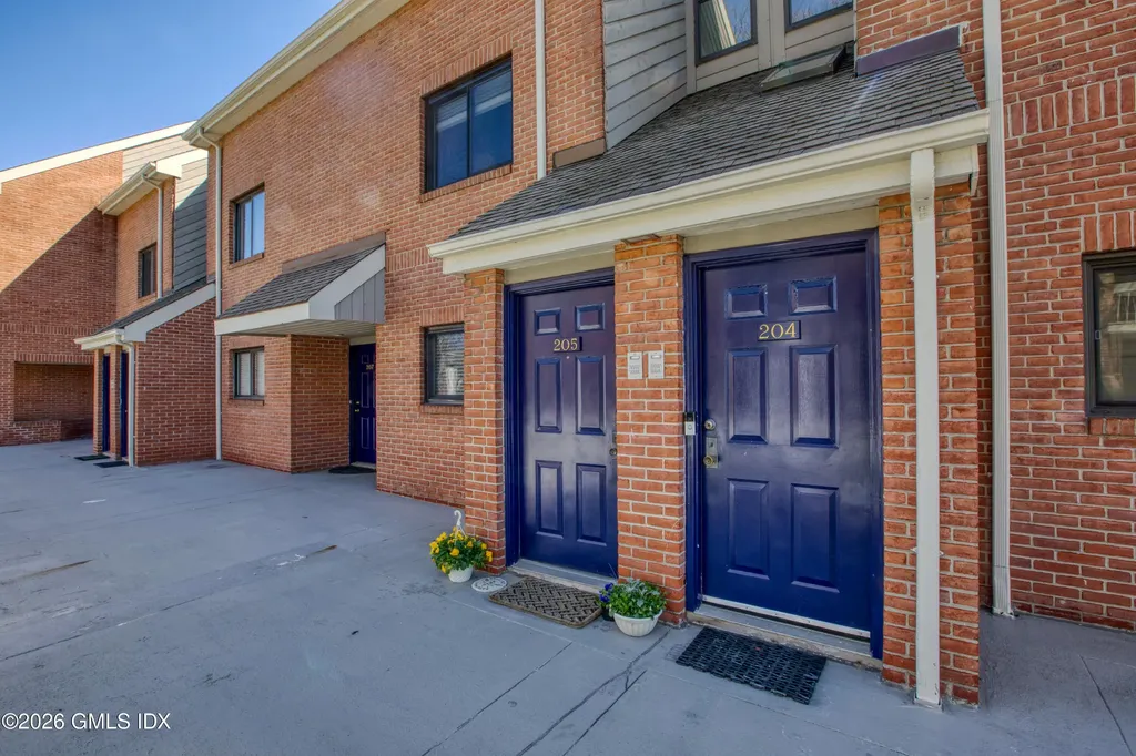 15 River Road Cos Cob CT 06807
