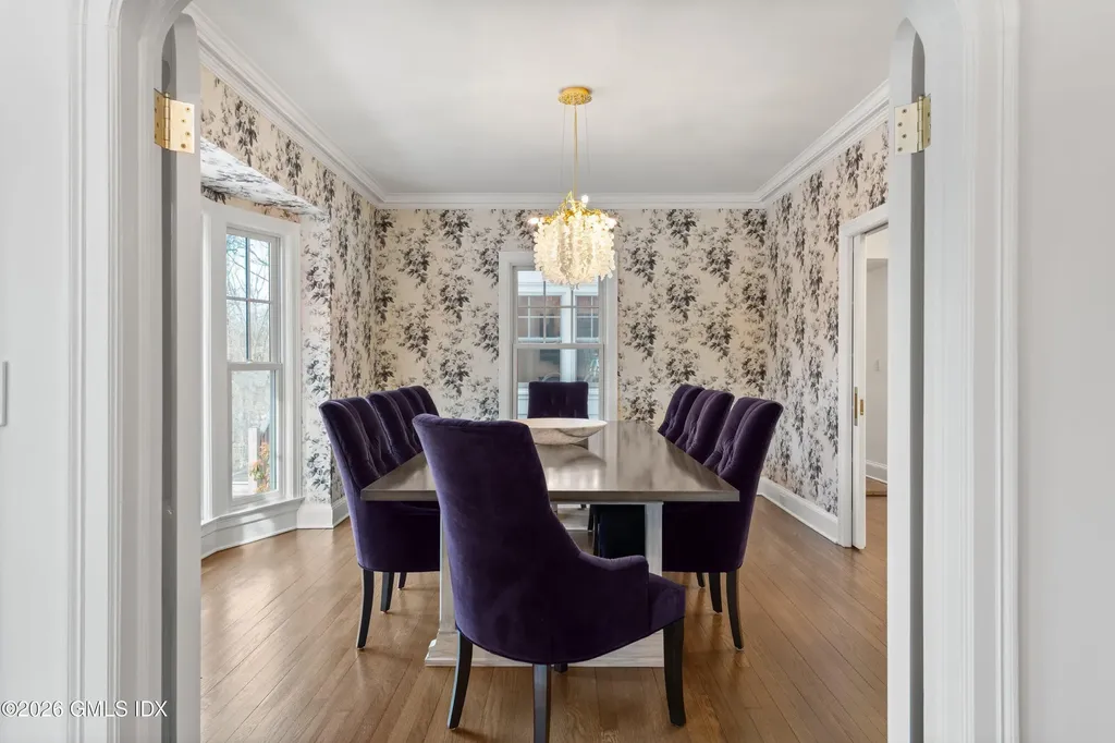 530 Round Hill Road Greenwich CT 06831