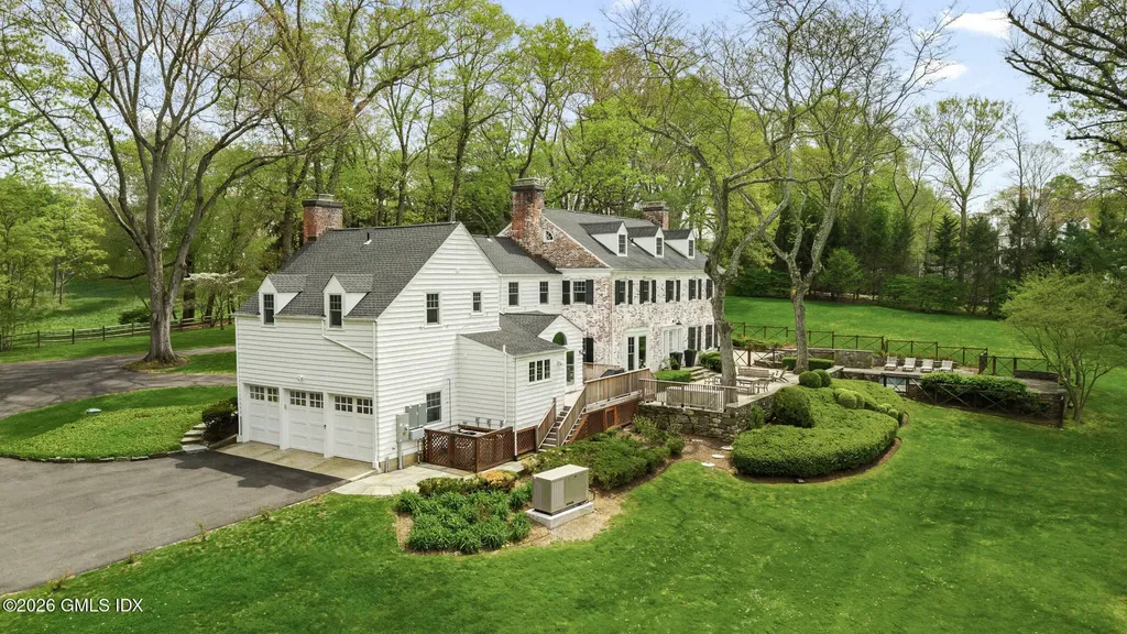 530 Round Hill Road Greenwich CT 06831