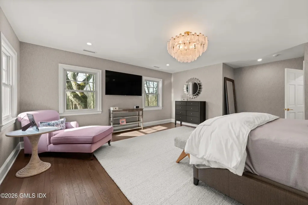 530 Round Hill Road Greenwich CT 06831
