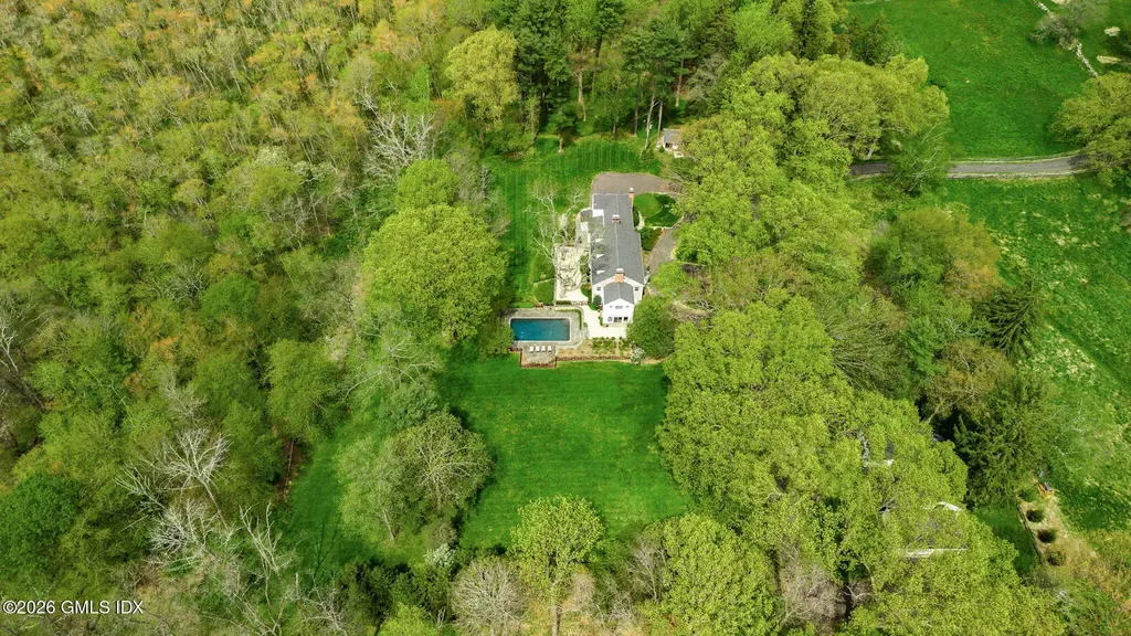 530 Round Hill Road Greenwich CT 06831