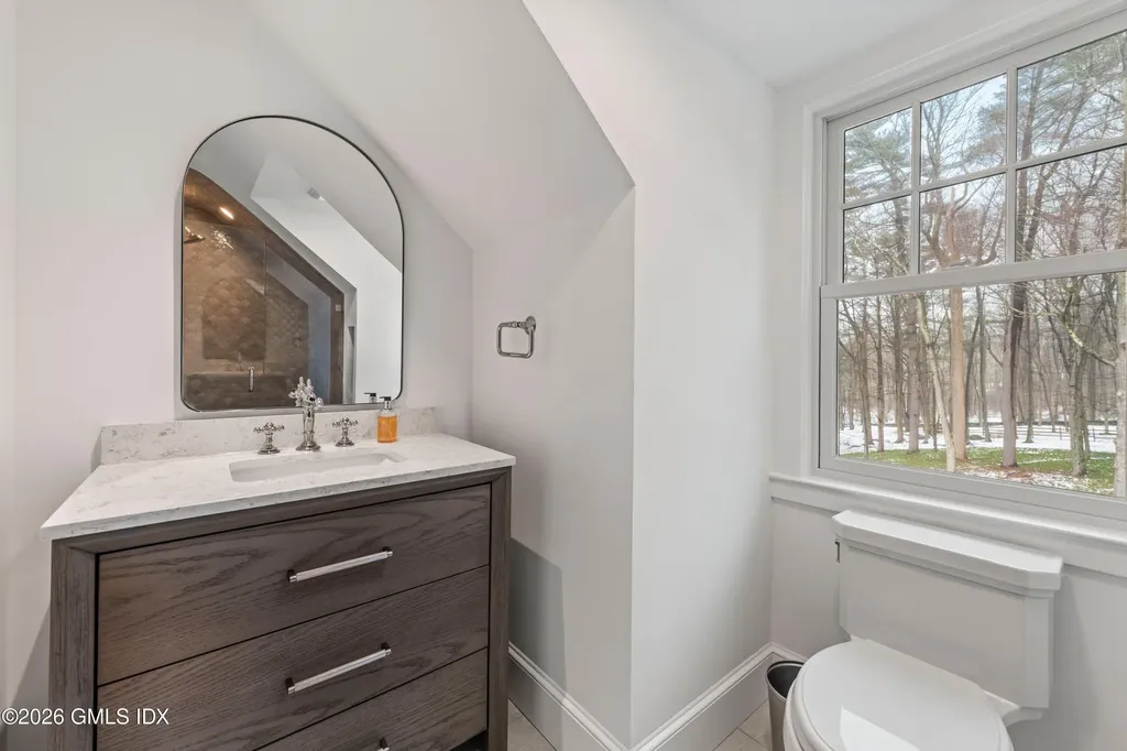 530 Round Hill Road Greenwich CT 06831