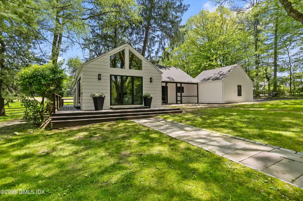 530 Round Hill Road Greenwich CT 06831